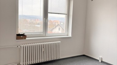 Pronájem kanceláře 36m2 v Sedleci