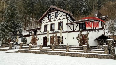 Dům na podnikání, bydlení či pronájem apartmánů Svatošské skály
