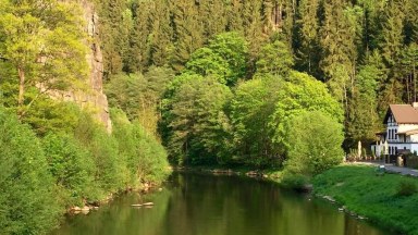 Dům na podnikání, bydlení či pronájem apartmánů Svatošské skály