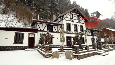 Dům na podnikání, bydlení či pronájem apartmánů Svatošské skály