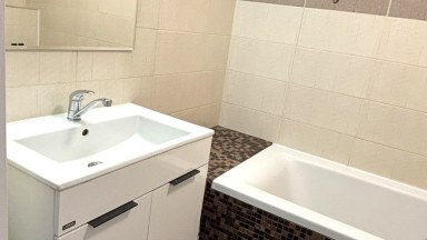 Pronájem větší garsonky v Chodově